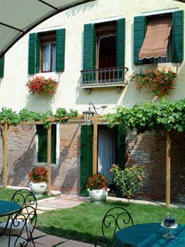 Bed and Breakfast Casa Rezzonico Венеция Экстерьер фото